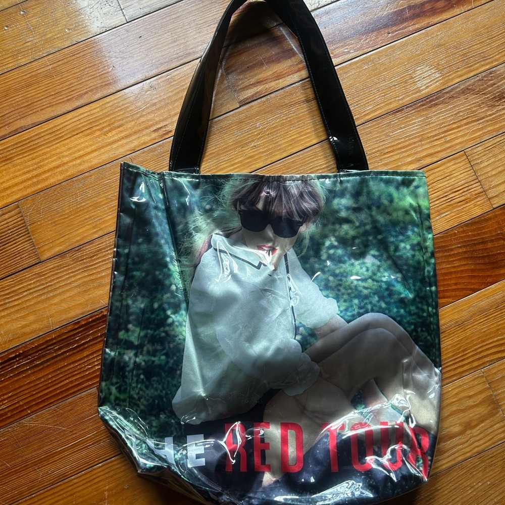 Taylor Swift The Red Tour: VIP Package Limited Edition Vinyl Tote Bag